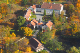 paleis boerderij accommodatie appartementen kamers ontspanning in Mazurië Polen