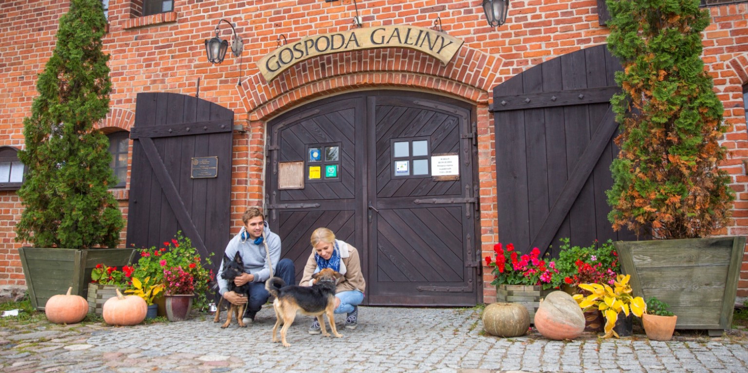 paleis boerderij accommodatie appartementen kamers ontspanning in Mazurië Polen
